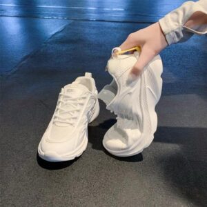 White Lifestyle Trainer